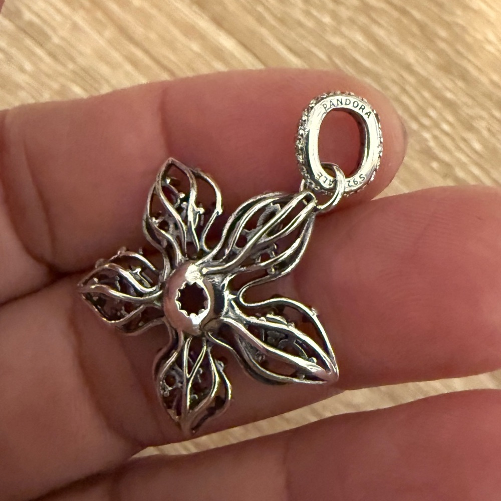 Stranger Things Demorgorgon Large Dangle Silver C… - image 5